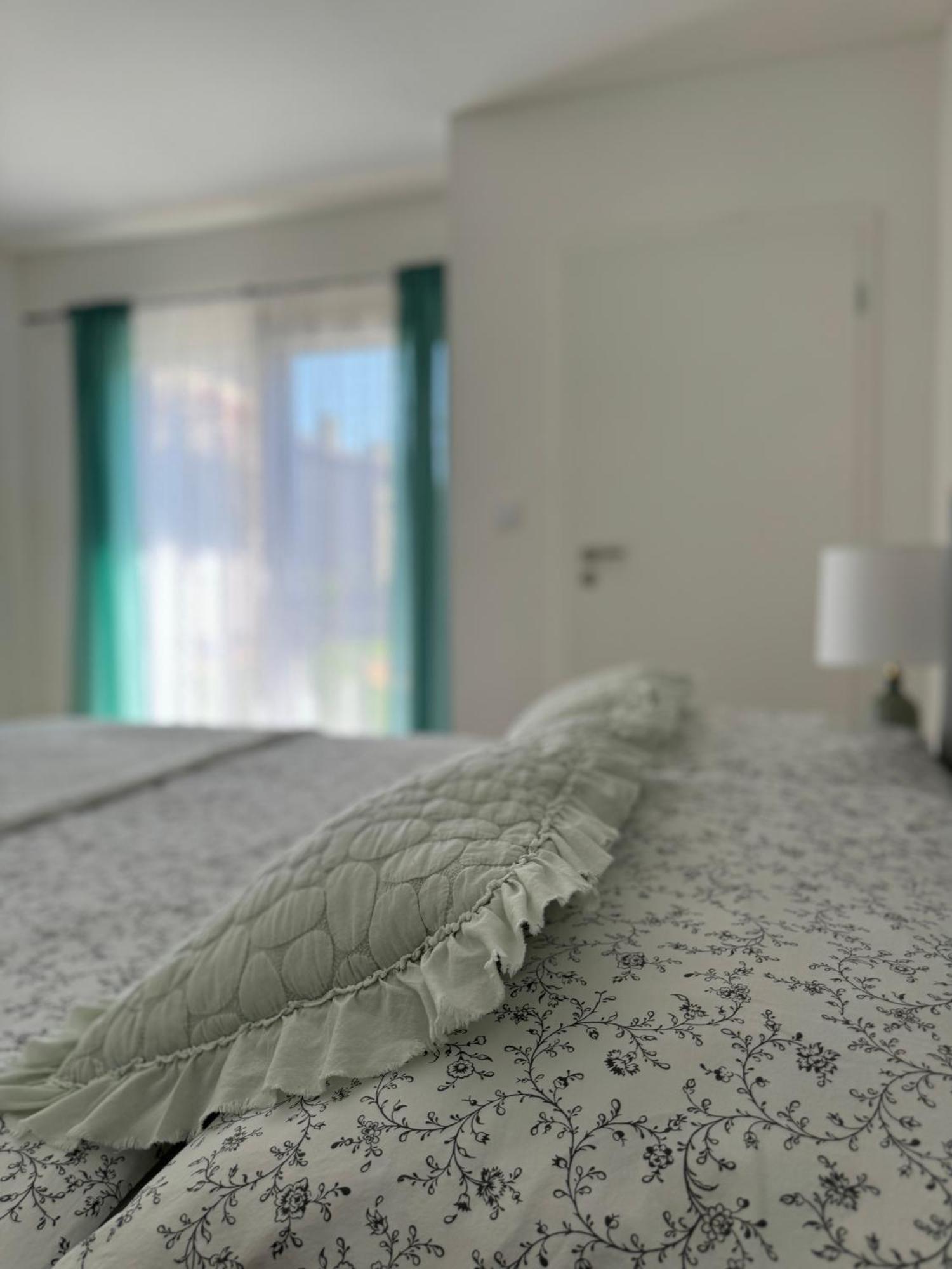 Apartman Kvetinova Zahrada Prague Exterior photo